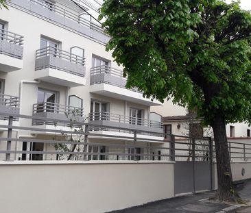 location Appartement T2 DE 27.5m² À NEUILLY PLAISANCE - Photo 1