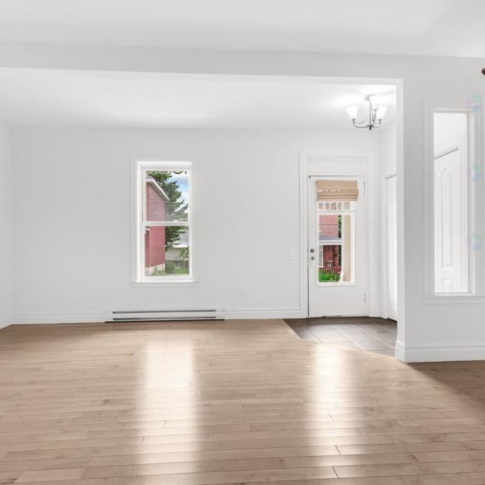 Superbe 6 ½ Rénové – 3 Chambres - Photo 1