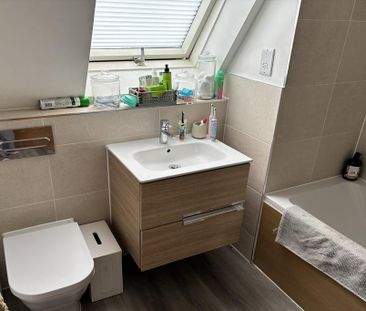 2 bedroom end of terrace house to rent - Photo 6