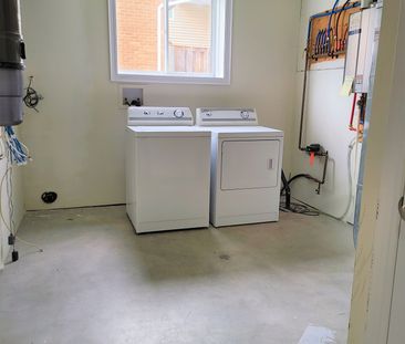 For Lease - 11 Donald Avenue Unit# Lower, Welland, Ontario - Photo 3