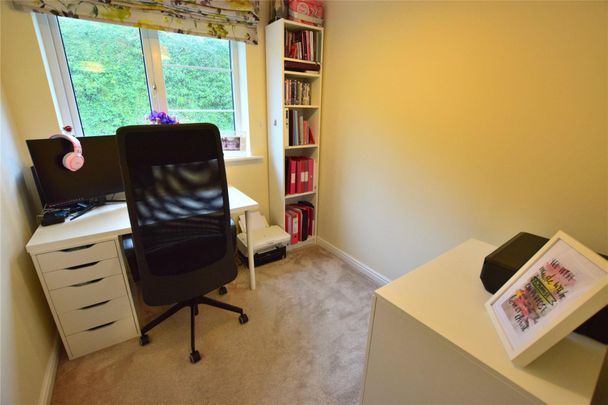St Cuthberts Road, Gateshead, NE8 - Photo 1