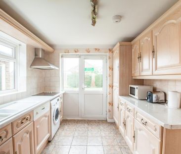 4 bedroom house to rent - Photo 3