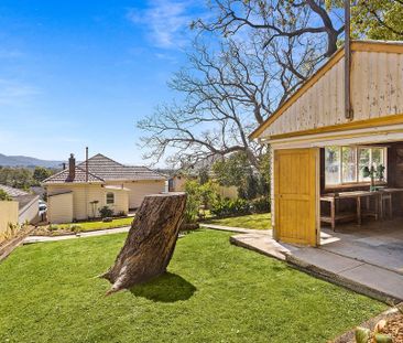 Spacious Family Home in Prime Wollongong Location - Photo 6