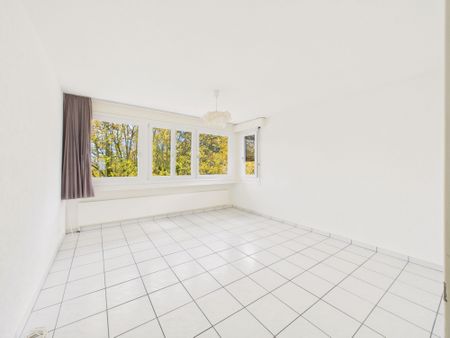 Modern 4.5-room apartment with balcony and roof terrace in Ipsach - Photo 4