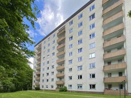 Großzügige 2-Zimmer-Wohnung mit Balkon! - Foto 2