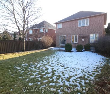 2413 East Gate Crescent - Photo 2