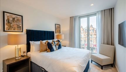 Luxurious 2-Bedroom Apartment with Private Balcony & High-End Amenities in Central London - Photo 5
