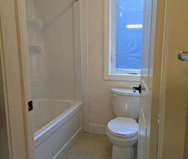 For Lease - 114 Julie Crescent, London South, Ontario - Photo 6