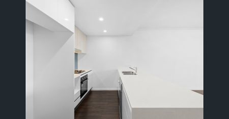 Modern 2-Bedroom + Study in Prime Robina Location! - Photo 5