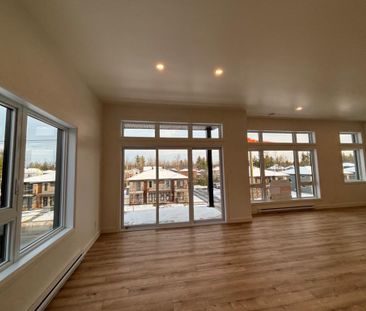 Appartement style condo grand 4 1/2 lumineux - Photo 3