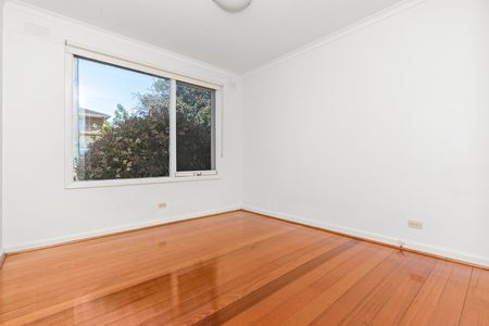 2/343 Doncaster Road, Balwyn North VIC 3104 - Photo 2