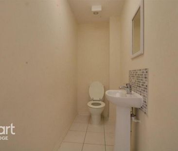 6 bedroom detached house to rent - Photo 2