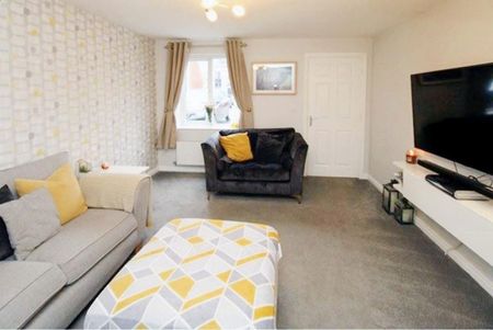 3 bedroom townhouse to rent - Photo 2