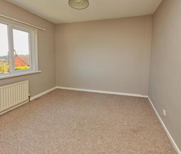 46 Silverstream Crescent, Bangor, BT20 3NE - Photo 3