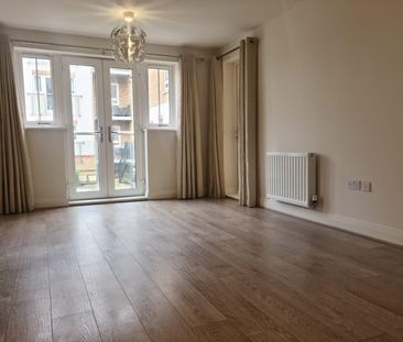 Kingfisher Drive, Maidenhead - Photo 2