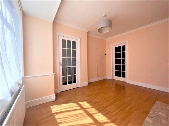 Oakleigh Road, Hillingdon, UB10 - Photo 1