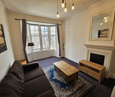 3 bedroom flat to rent - Photo 1