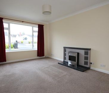 2 bedroom detached bungalow to rent - Photo 3