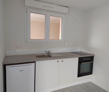 Location Appartement 1 Pièce 31 m² - Photo 2