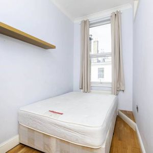 Modern Apartment - Photo 2