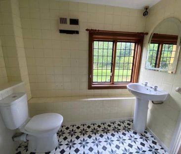 Bank House - Photo 3