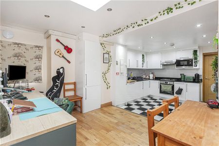 West Hill, Wandsworth, SW18 1RU - Photo 5