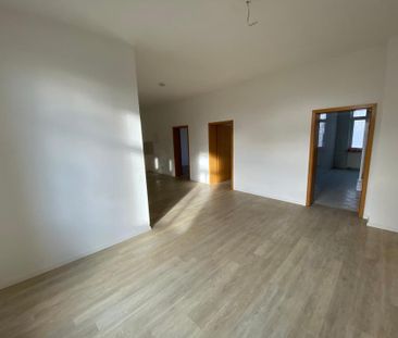 Helle, freundliche 3- Raum Wohnung zentrumsnah mit Balkon in Plauen - Foto 1