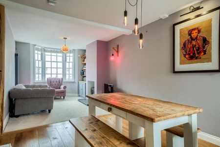 2 bedroom terraced house to rent - Photo 2