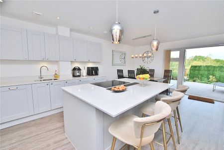 3 bedroom terraced house to rent - Photo 5