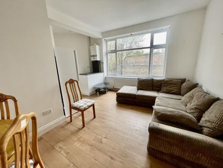 2 bedroom apartment to rent - Photo 2