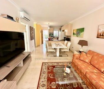 Slendid 2 bedroom apartment with private garden in La Paz! - Photo 3