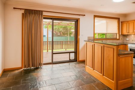 Spacious Family Home in Prime Carlingford West Catchment - Photo 2