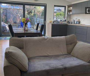 Room for rent in 3-bedroom apartment in Dublin, Dublin - Photo 5