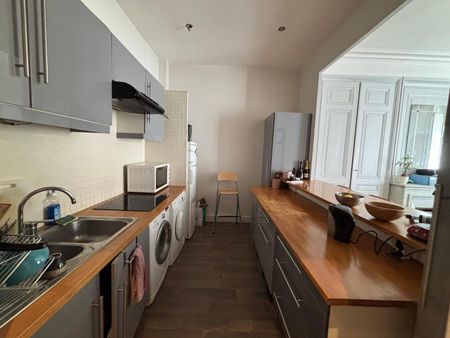 Location Appartement 3 pièces 63m² LYON 3ème - Photo 4