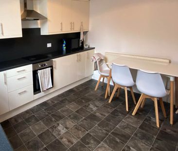 Mitford Place (room 2), Armley, Leeds - Photo 6