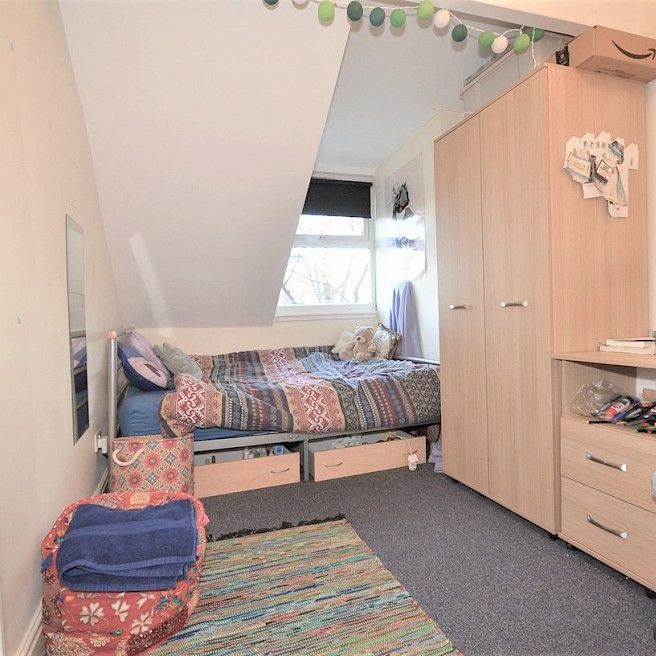13 Parkers Road, Broomhill, Sheffield, S10 1BN - Photo 1