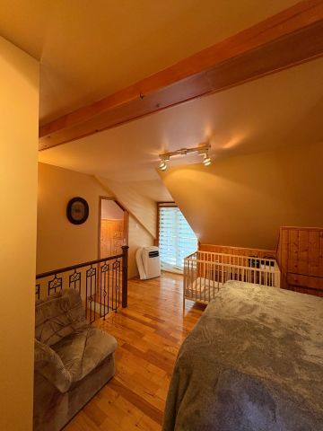 345 Av. Ducharme - Photo 2