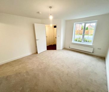 3 bedroom semi-detached house to rent - Photo 4