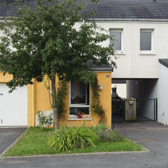 À louer Pavillon T5 90.43 m - Photo 1