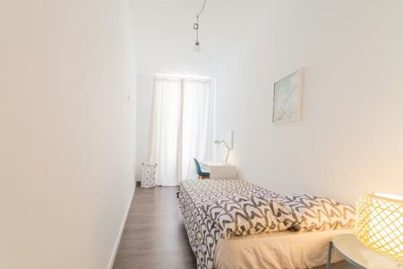 Carrer de Santa Teresa, Valencia, Valencian Community 46001 - Photo 4