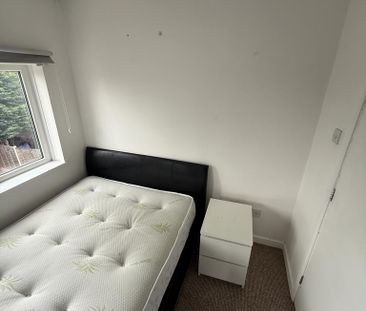 1 bedroom house of multiple occupation to rent - Photo 3