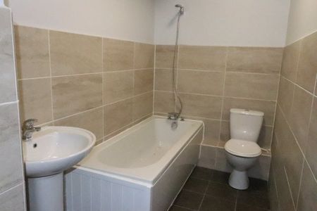 West Road, Shoeburyness, Property for rent - Photo 2