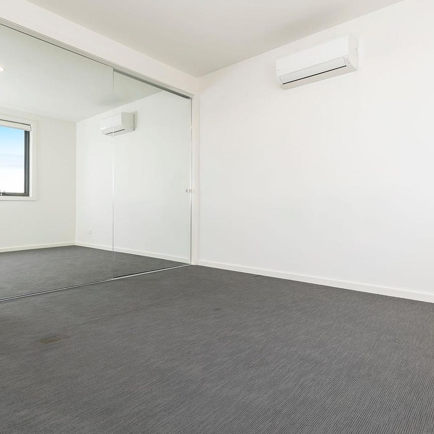 When Only The Best Will Do - Photo 1