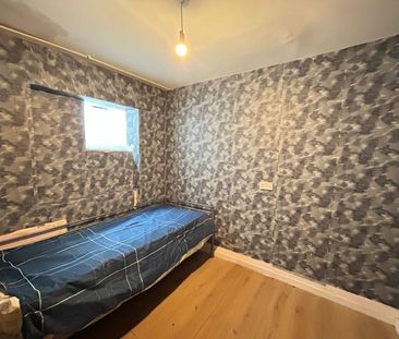 4 Bed Terraced House, Raynham Avenue, N18 - Photo 6
