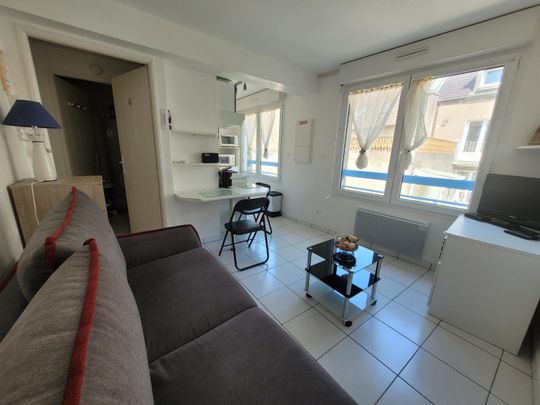Location Appartement 1 pièce 17m² LE PORTEL 62480 - Photo 1