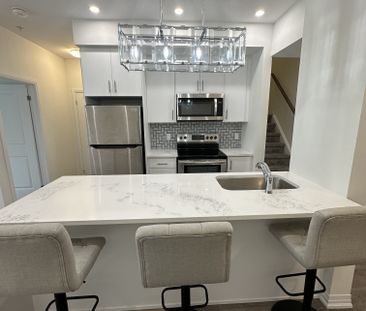 For Lease - 2635 William Jackson Drive Unit# 311, Pickering, Ontario - Photo 4