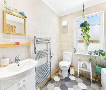 3 bedroom bungalow to rent - Photo 6