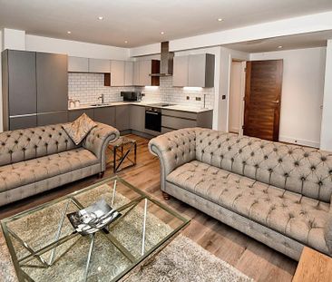 2 bedroom flat to rent - Photo 1