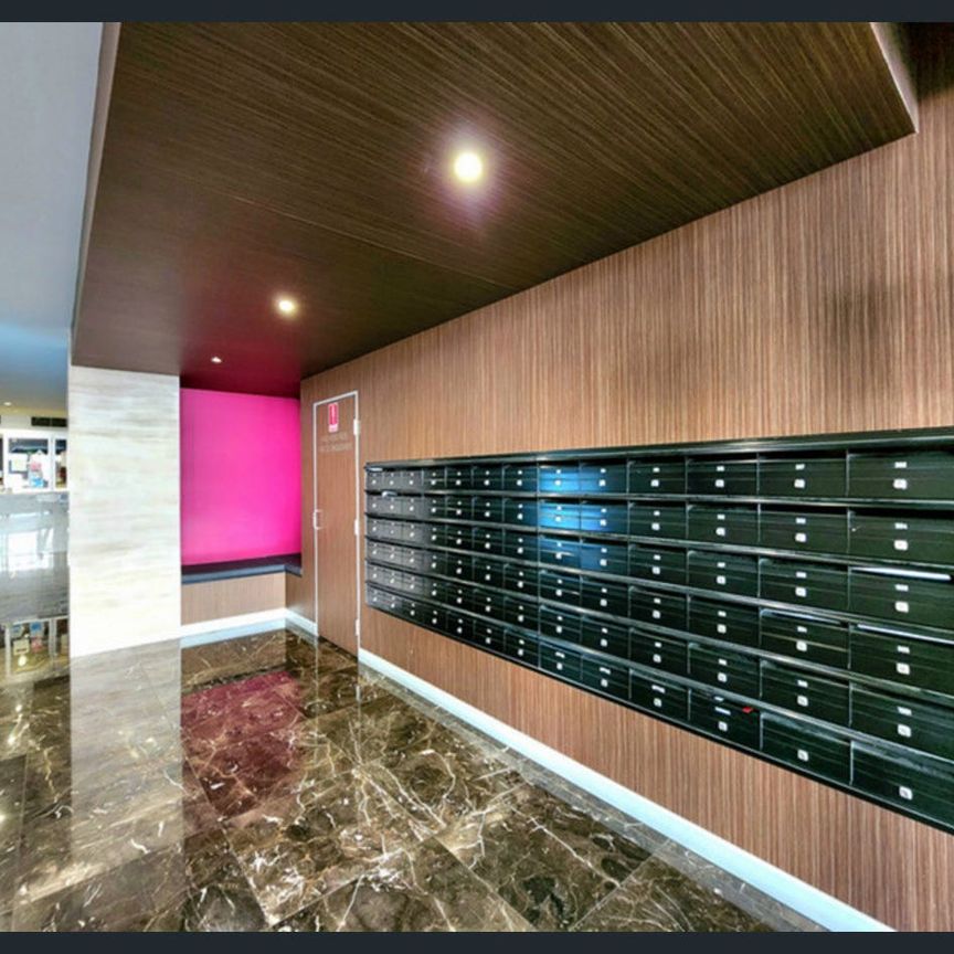 404/35 Peel Street, South Brisbane, Qld 4101 - Photo 1