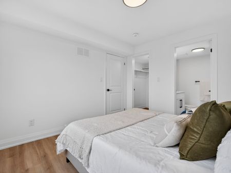 For Lease - 42 Chatfield Drive Unit# A, Toronto, Ontario - Photo 2